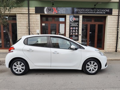Peugeot 208 75 5 porte Active (9)