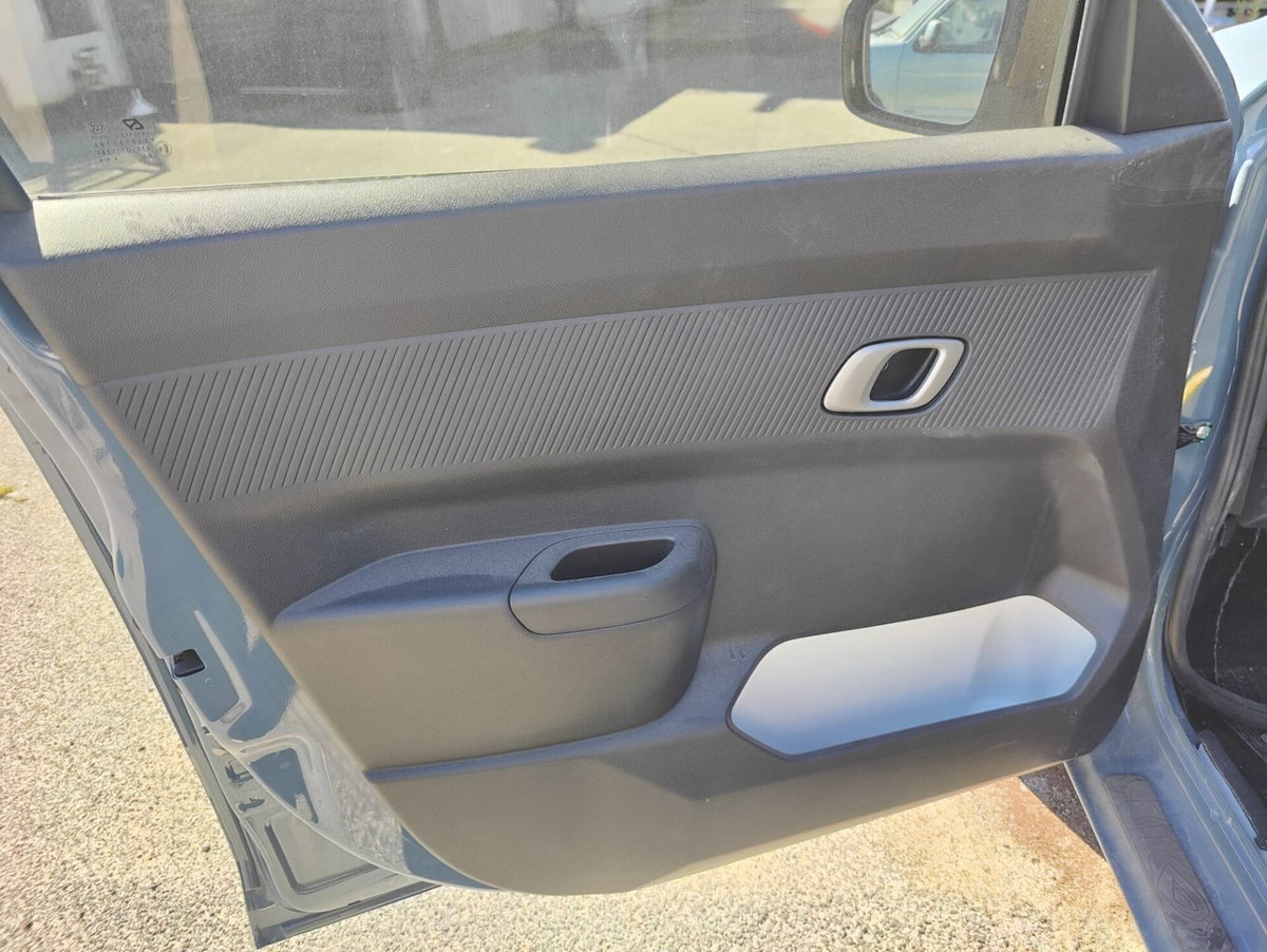 Dacia Spring Essential Electric 45 (9)
