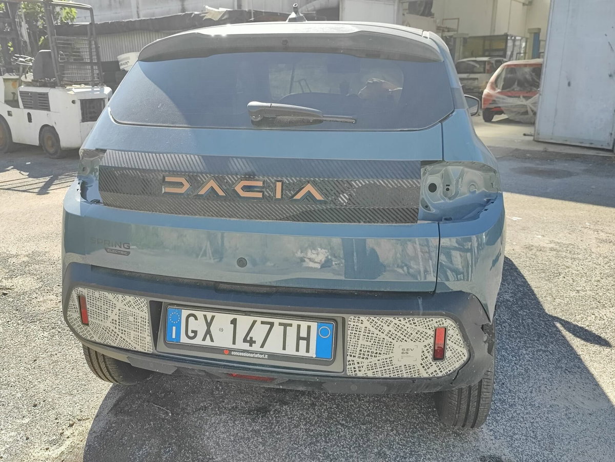 Dacia Spring Essential Electric 45 (2)