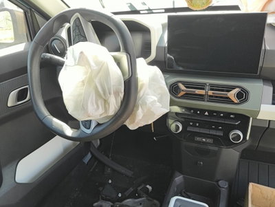 Dacia Spring Essential Electric 45 (6)