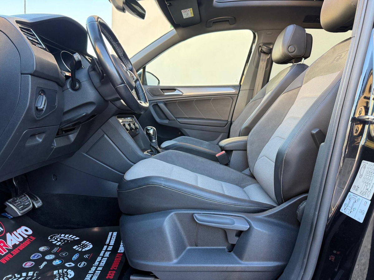 Volkswagen Tiguan 2.0 tdi R-Line 150cv dsg (18)