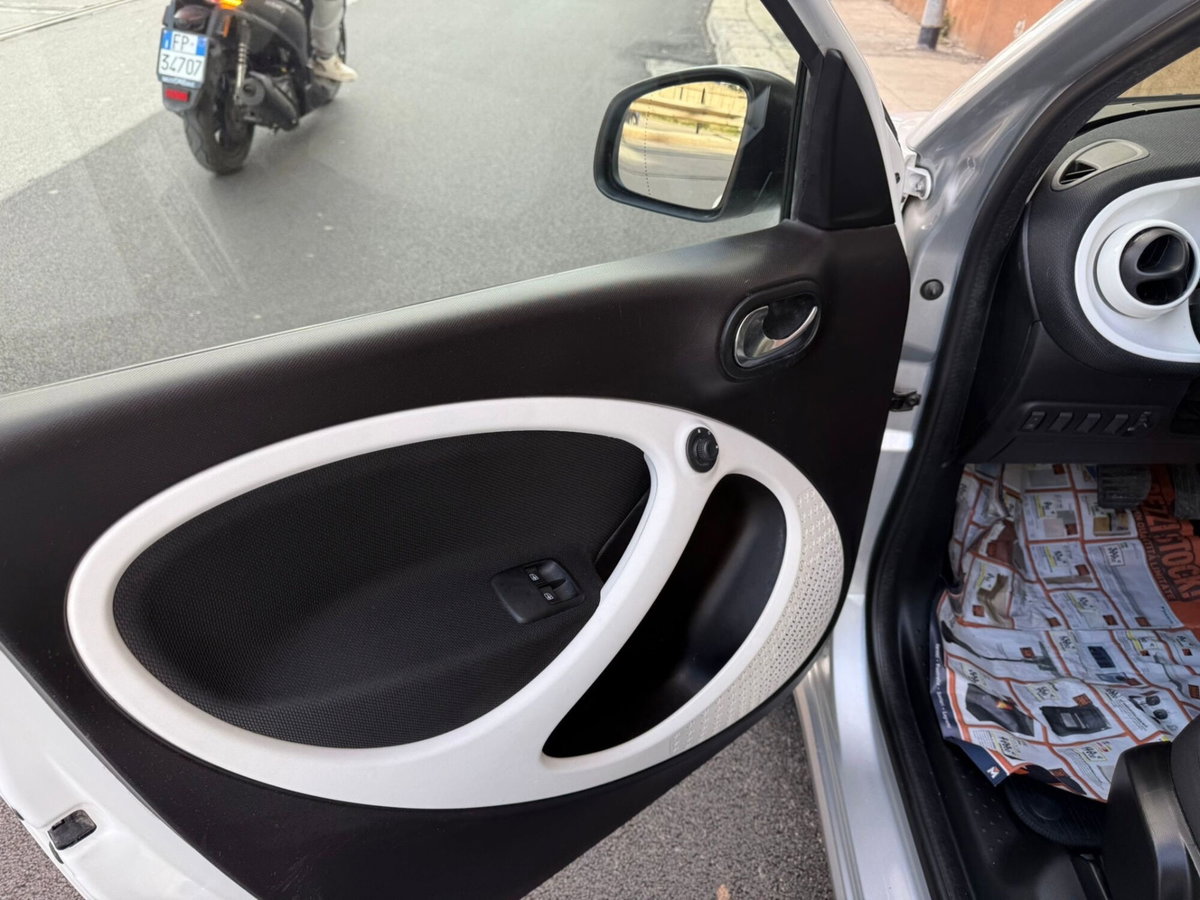 smart forfour forfour 70 1.0 twinamic Passion (12)