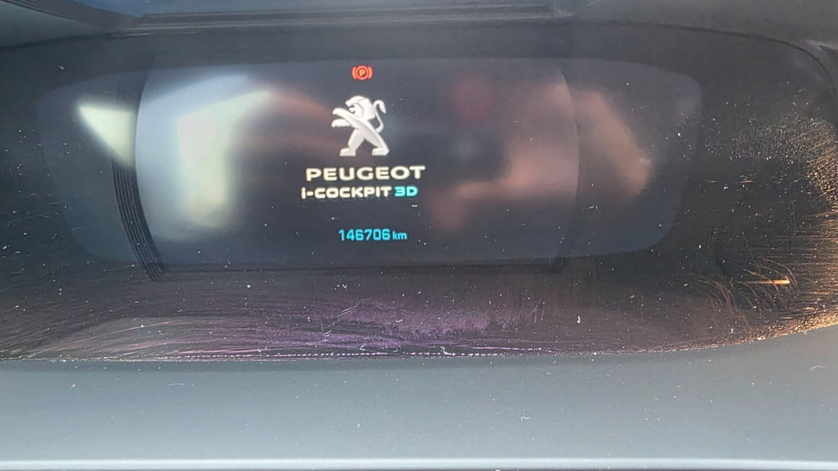Peugeot 2008 BlueHDi 110 S&S Active Pack (13)