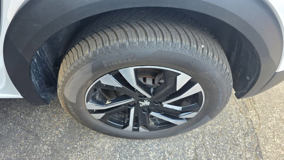 Peugeot 2008 BlueHDi 110 S&S Active Pack (8)