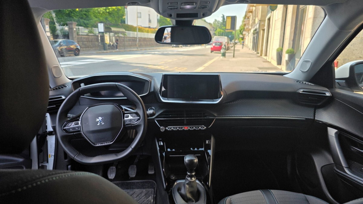 Peugeot 2008 BlueHDi 110 S&S Active Pack (9)