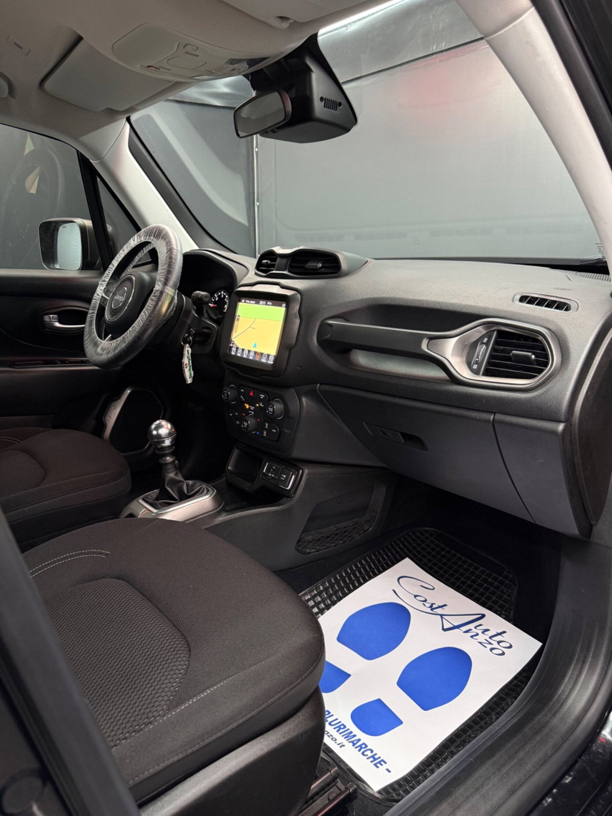 Jeep Renegade 1.6 Mjt 130 CV Limited (10)