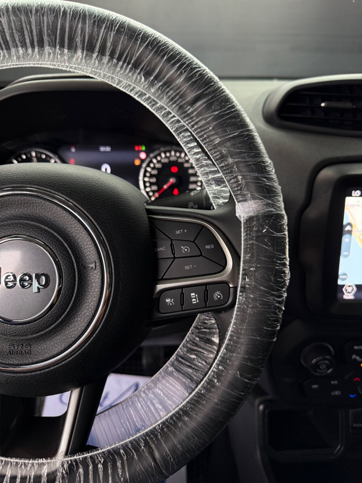 Jeep Renegade 1.6 Mjt 130 CV Limited (12)