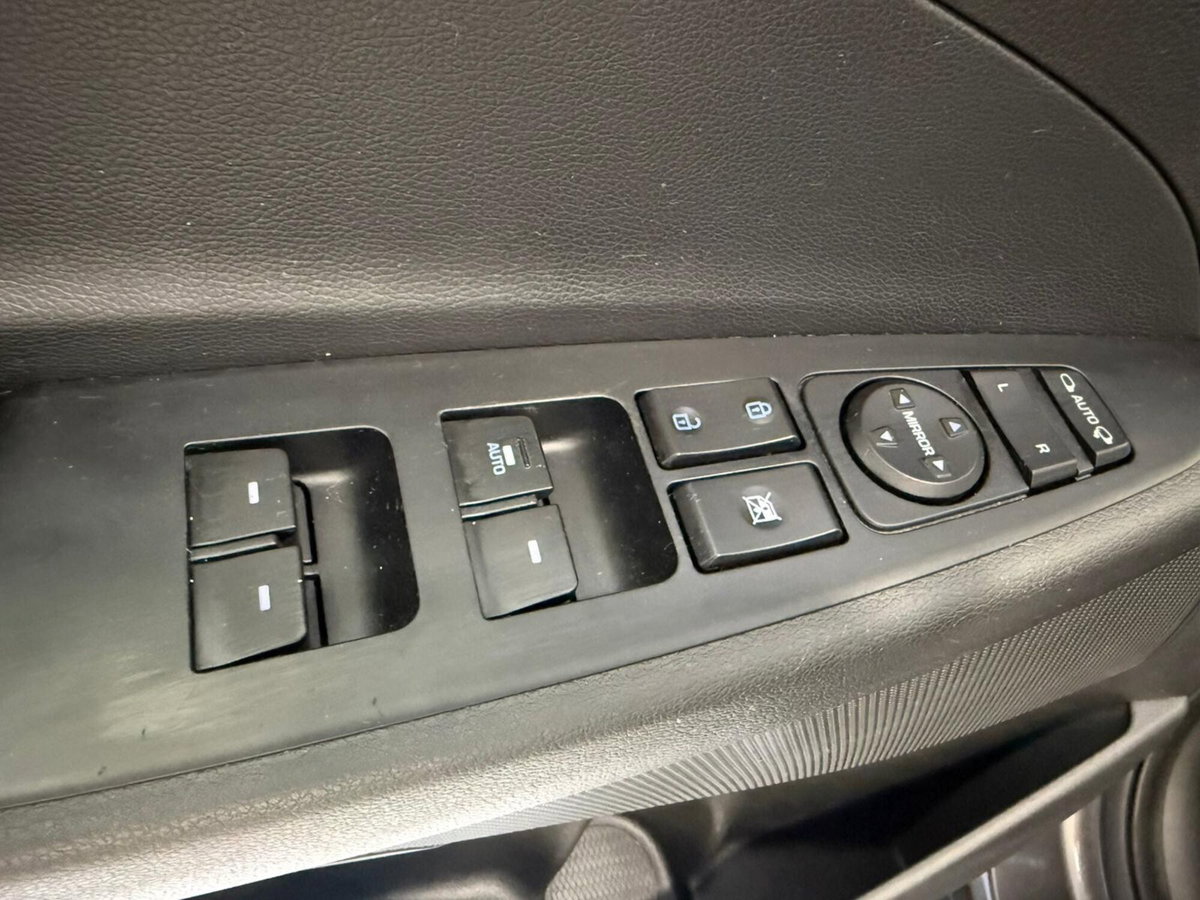 Hyundai Tucson 1.7 CRDi DCT Sound Edition (9)
