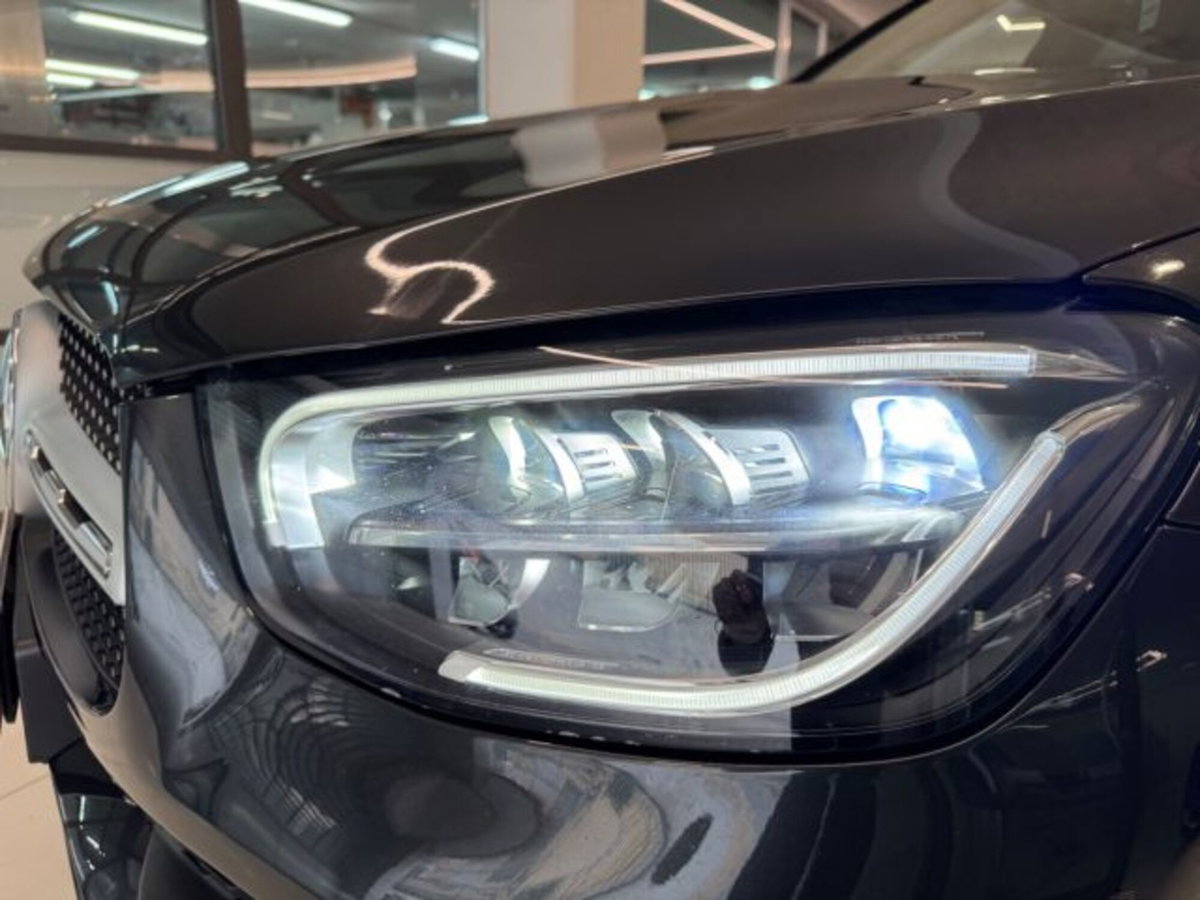 Mercedes-Benz GLC SUV 200 d 4Matic Premium (4)