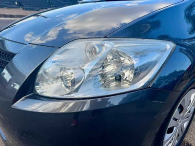 Toyota Auris 2.0 D-4D DPF 5 porte Sol (5)