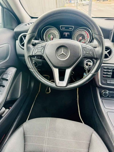 Mercedes-Benz GLA SUV 220 CDI Automatic 4Matic Premium (12)