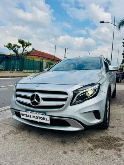 Mercedes-Benz GLA SUV 220 CDI Automatic 4Matic Premium (2)