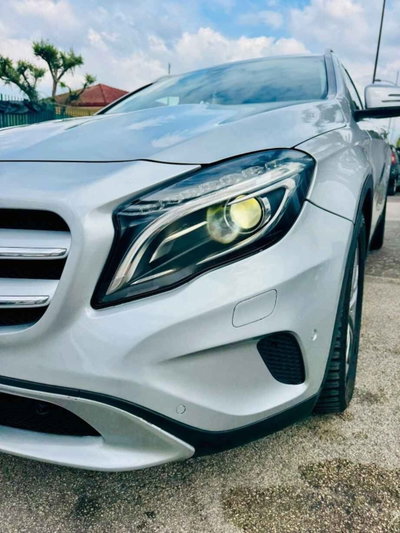 Mercedes-Benz GLA SUV 220 CDI Automatic 4Matic Premium (4)