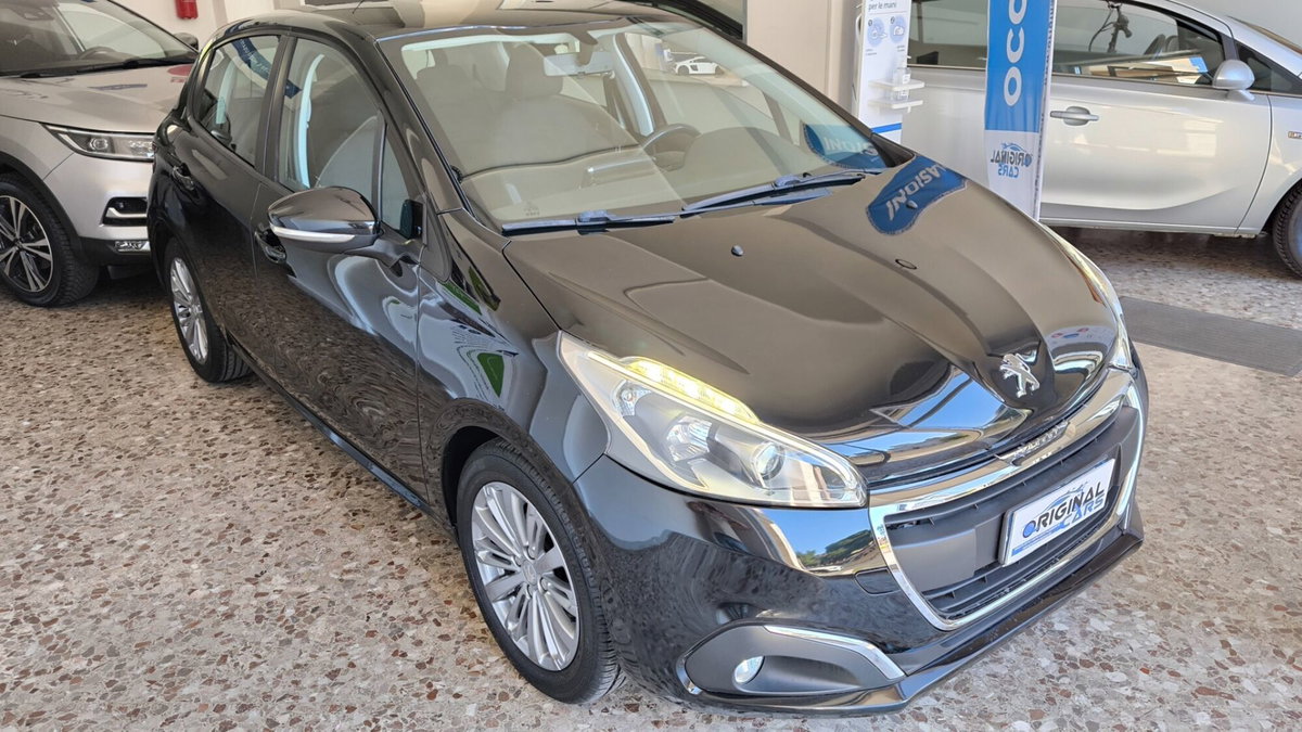 Peugeot 208 75 5 porte Active (6)