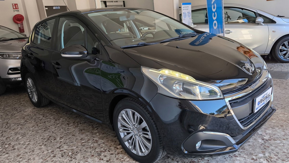 Peugeot 208 75 5 porte Active (7)