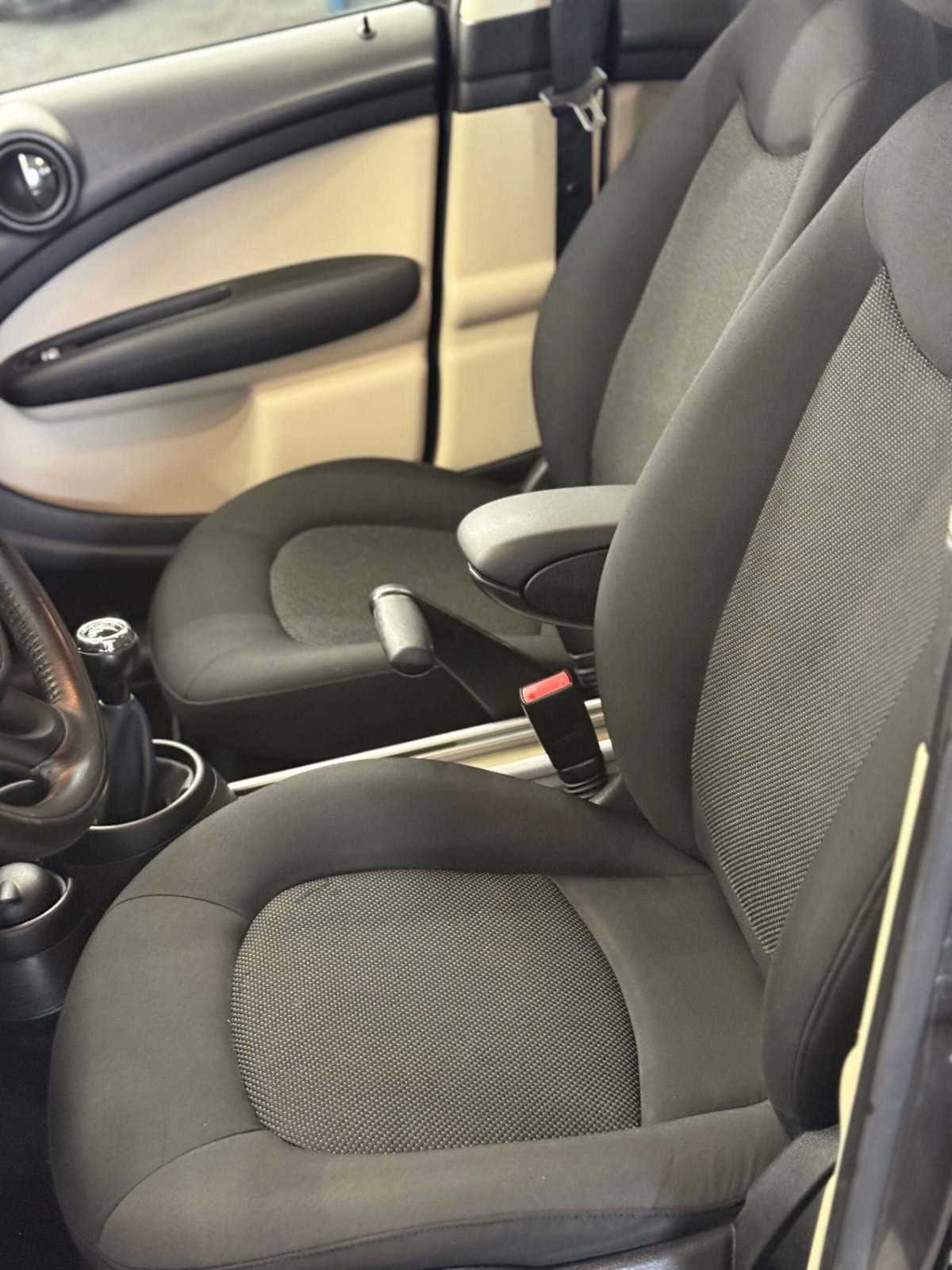 MINI Mini Countryman 1.6 Cooper D Countryman (8)
