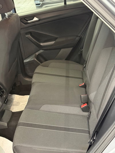 Volkswagen T-Roc 1.0 TSI Style (12)
