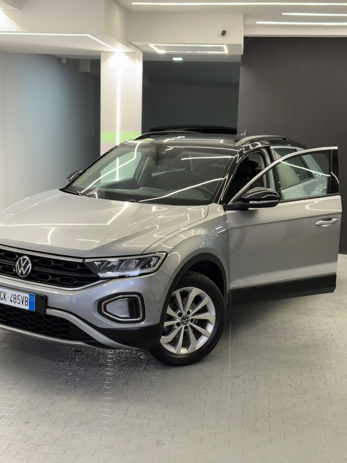 Volkswagen T-Roc 1.0 TSI Style (2)