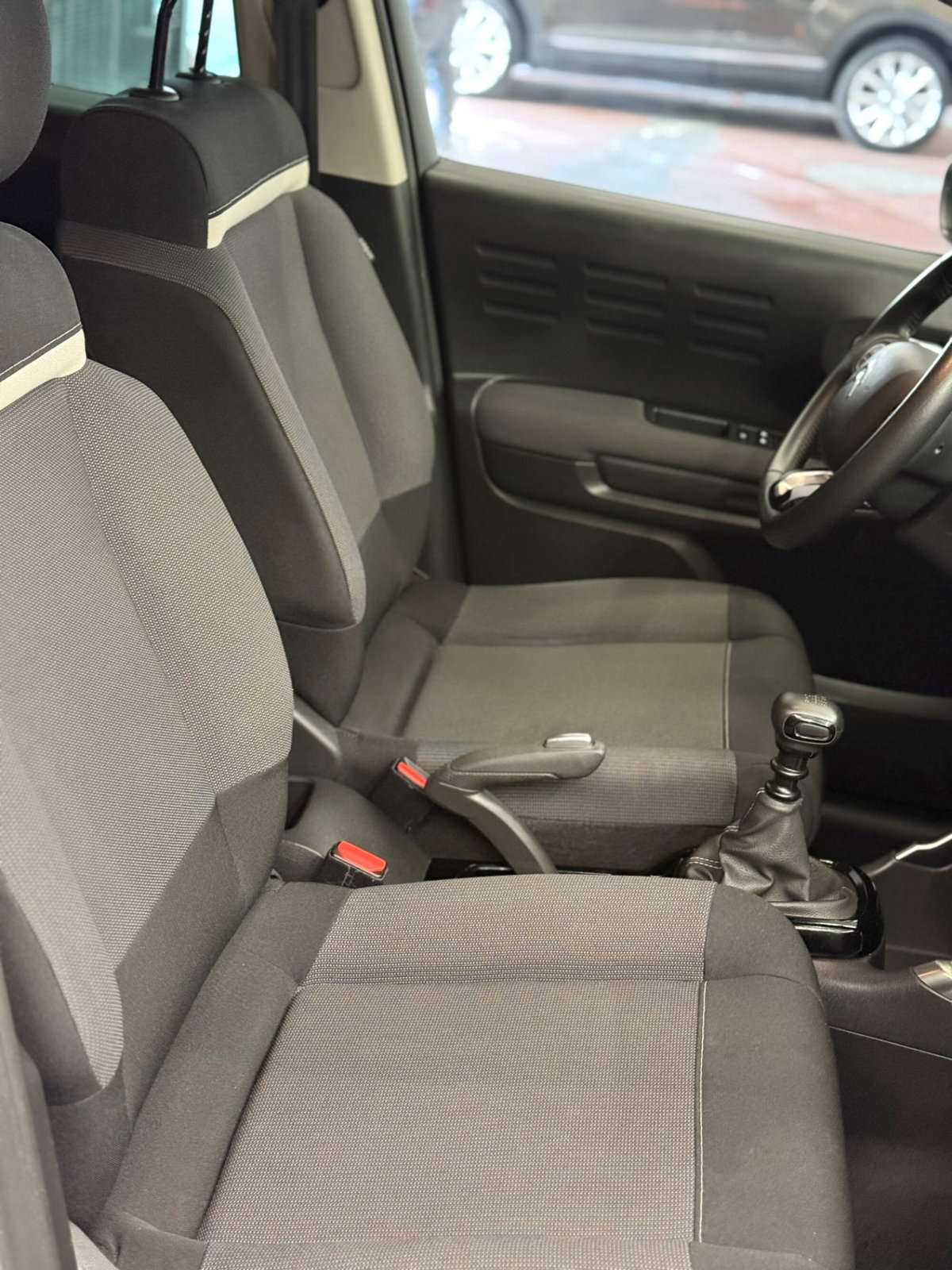 Citroen C3 Aircross BlueHDi 110 S&S Shine Pack (11)