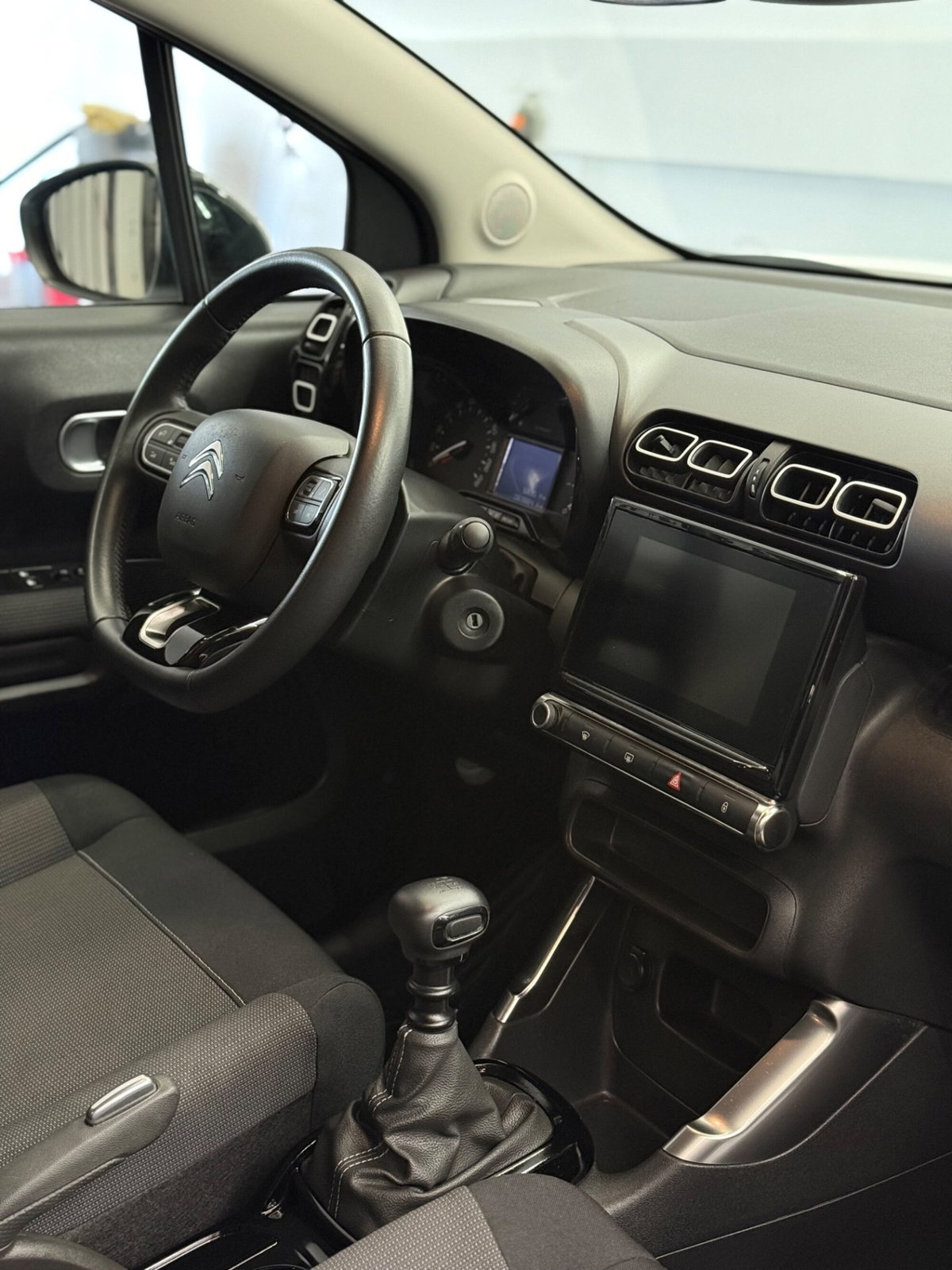 Citroen C3 Aircross BlueHDi 110 S&S Shine Pack (13)
