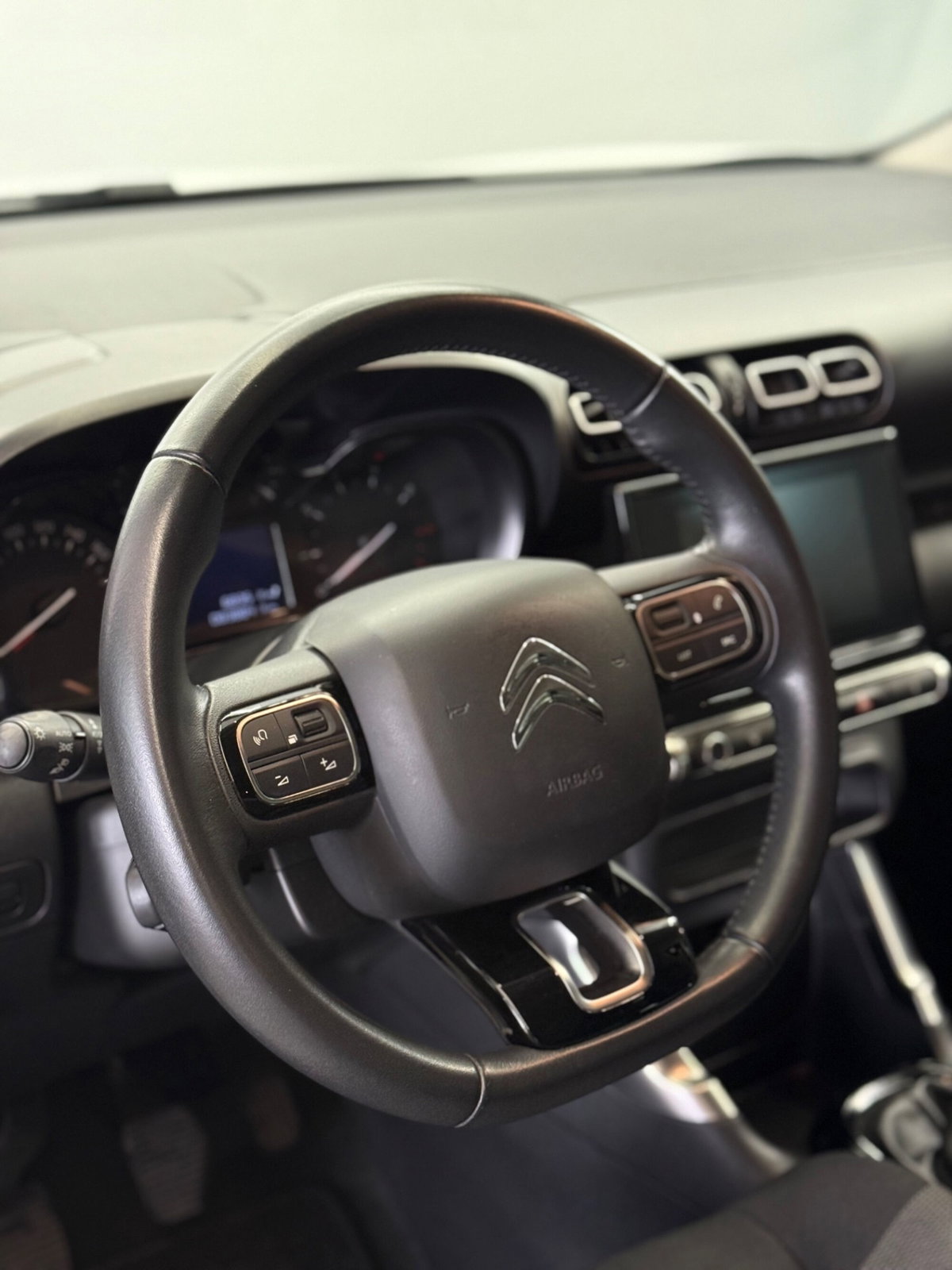 Citroen C3 Aircross BlueHDi 110 S&S Shine Pack (15)
