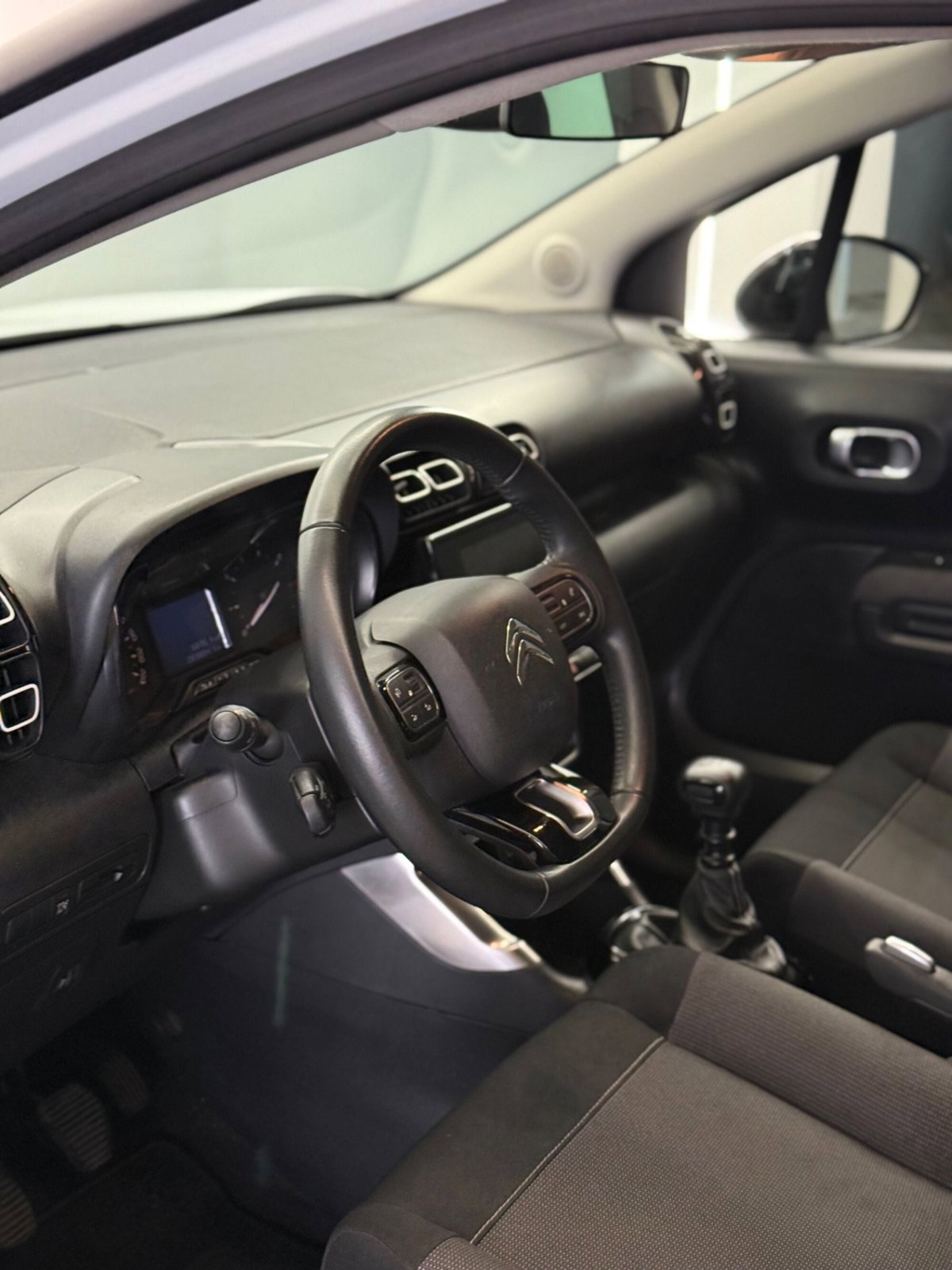 Citroen C3 Aircross BlueHDi 110 S&S Shine Pack (8)