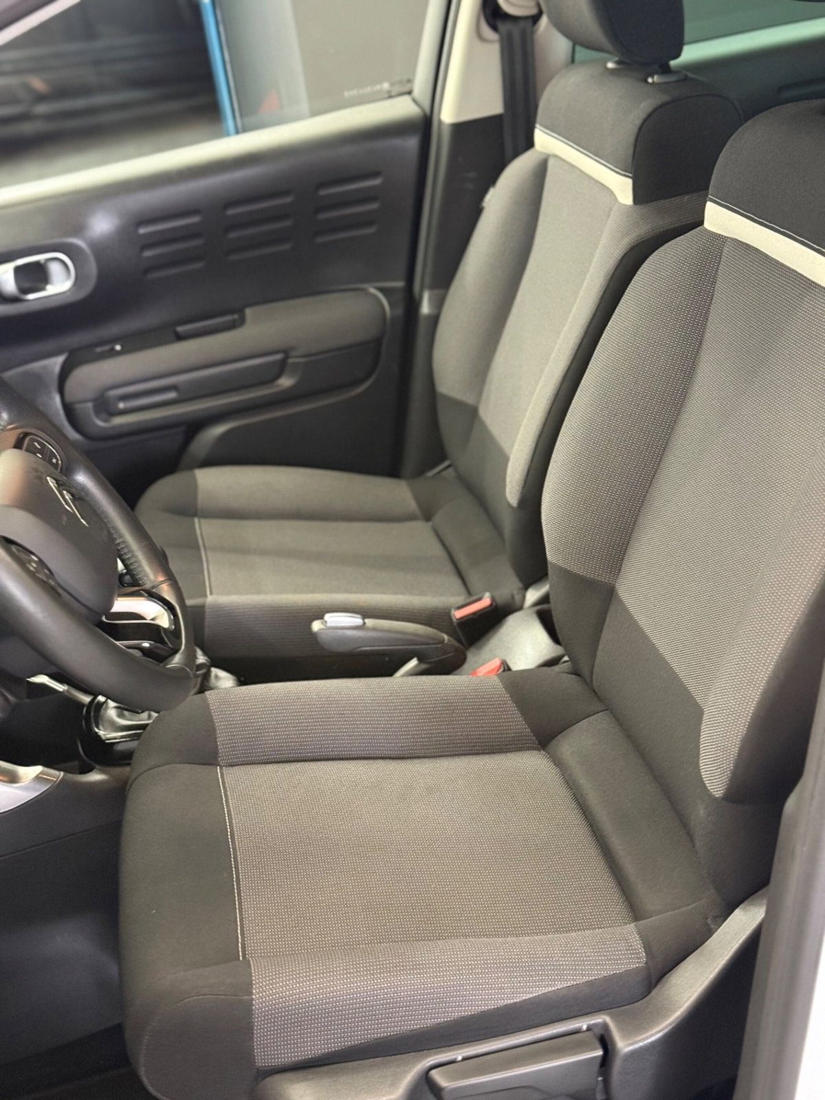 Citroen C3 Aircross BlueHDi 110 S&S Shine Pack (9)