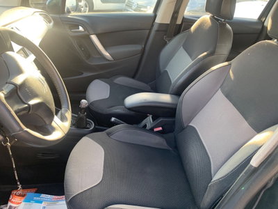 Citroen C3 1.4 HDi 70 Exclusive (9)
