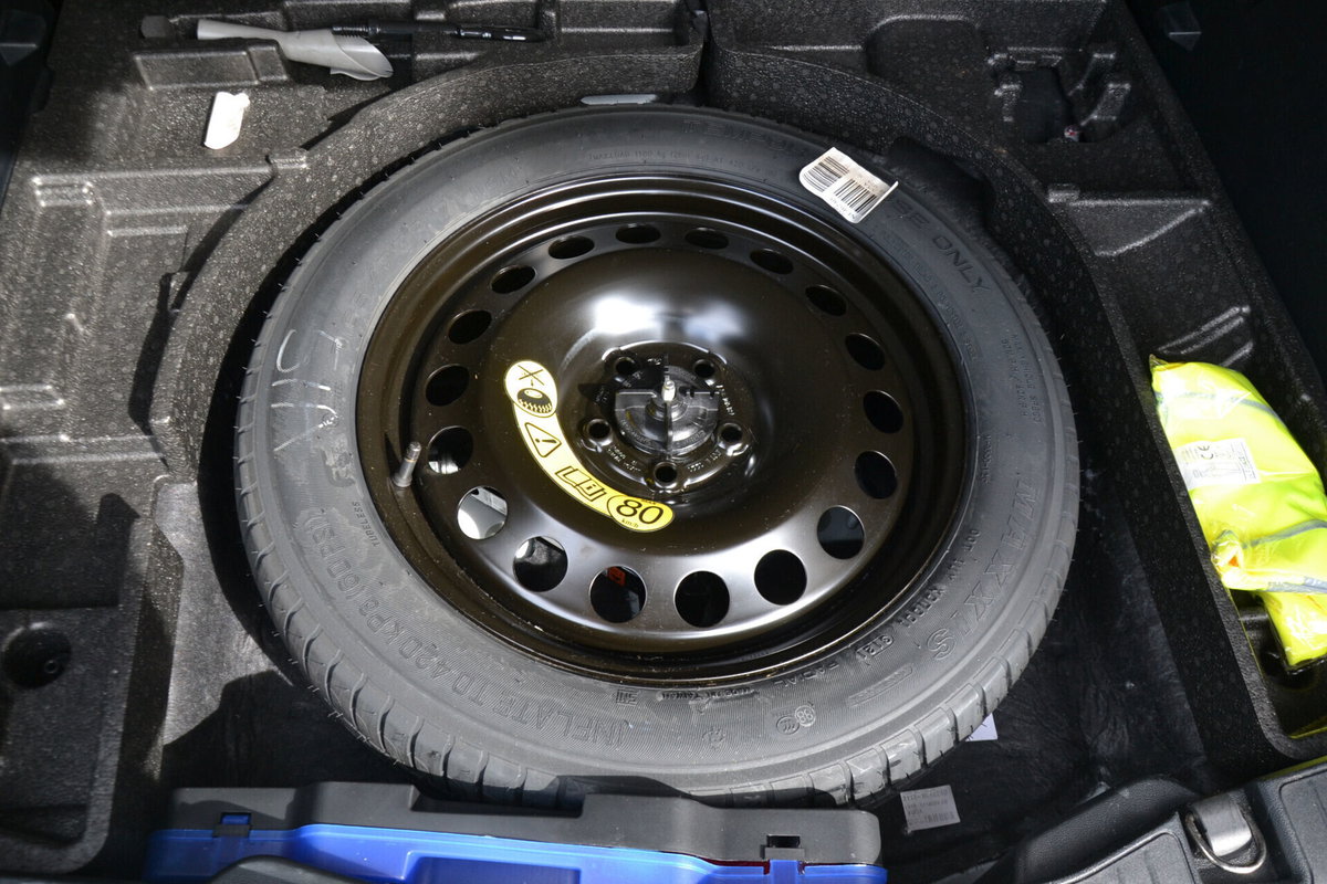 Ford Kuga 1.5 EcoBlue 120 CV 2WD ST-Line (11)