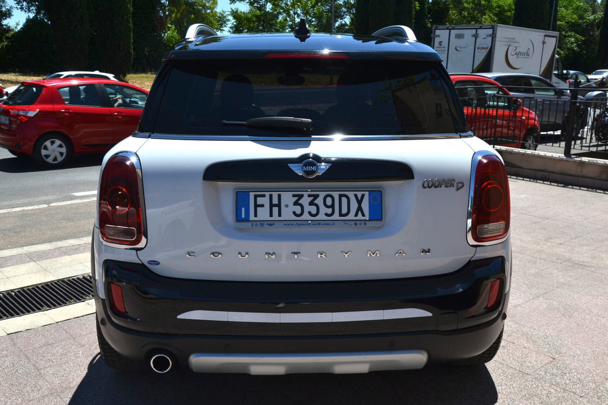 MINI Mini Countryman 2.0 Cooper D Essential Countryman (14)