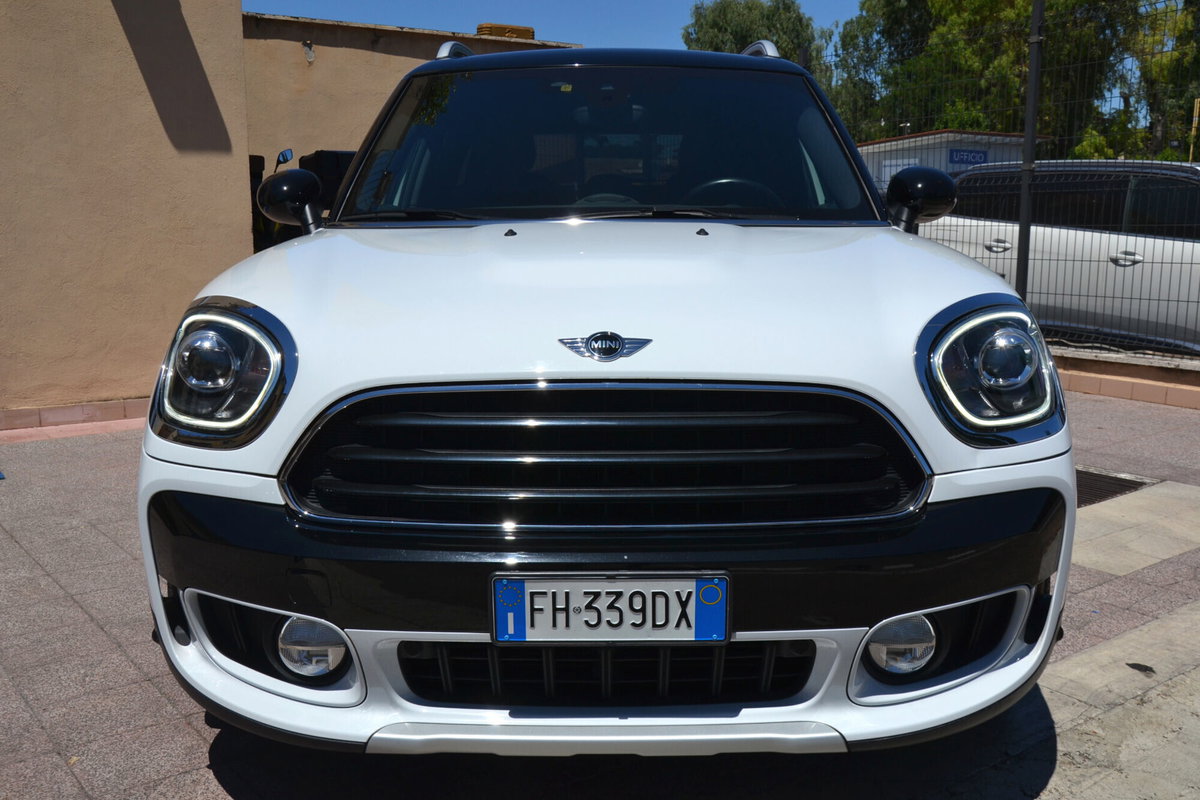 MINI Mini Countryman 2.0 Cooper D Essential Countryman (15)