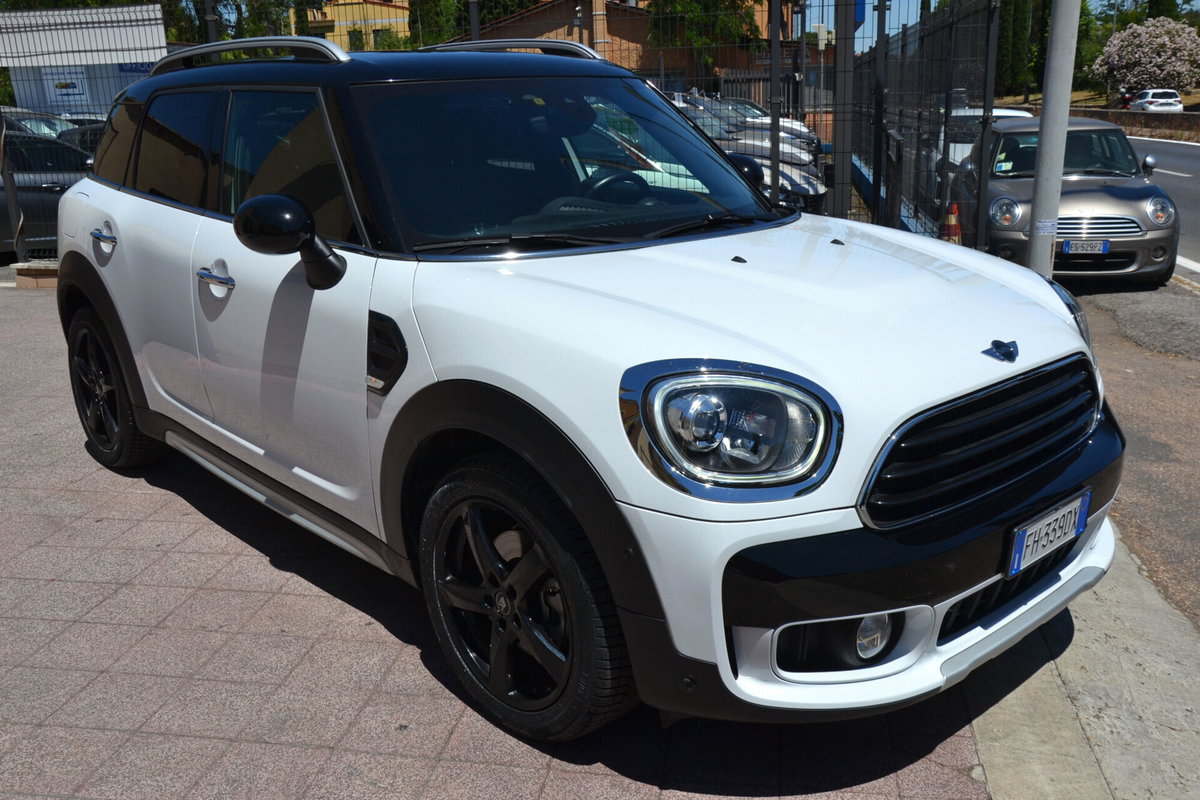 MINI Mini Countryman 2.0 Cooper D Essential Countryman (4)