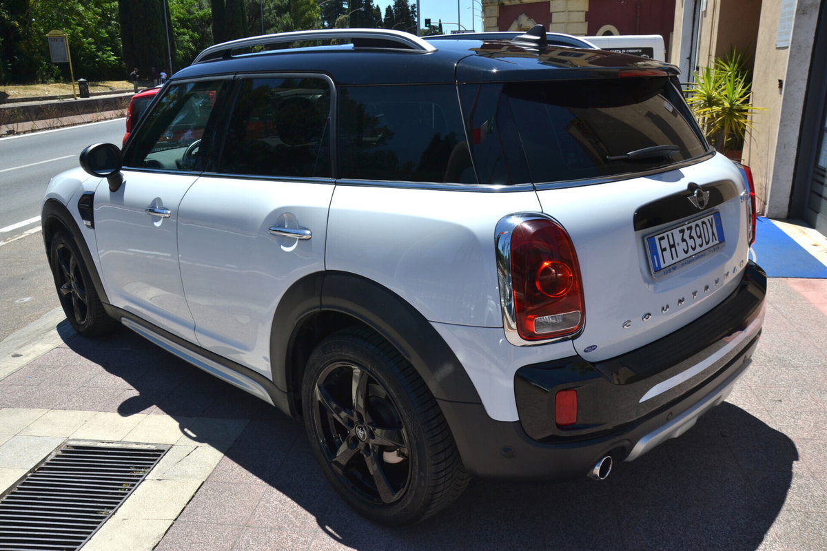 MINI Mini Countryman 2.0 Cooper D Essential Countryman (5)