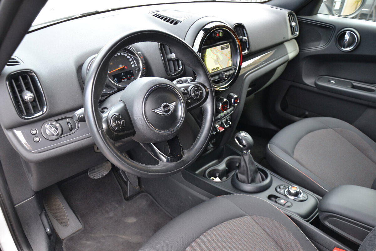 MINI Mini Countryman 2.0 Cooper D Essential Countryman (6)