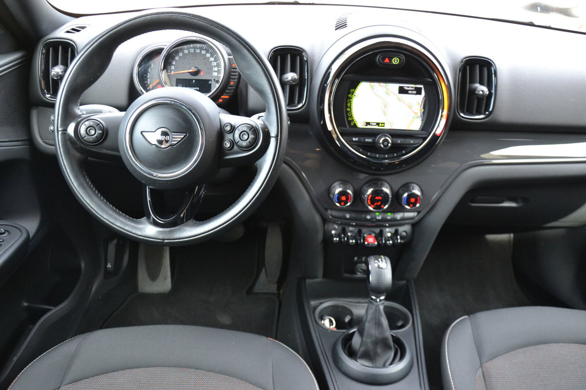 MINI Mini Countryman 2.0 Cooper D Essential Countryman (7)