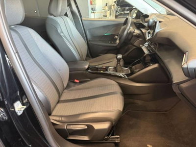 Peugeot 2008 BlueHDi 110 S&S Allure Pack (12)