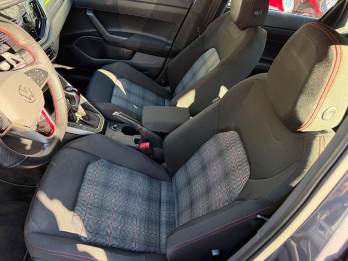 Volkswagen Polo 2.0 tsi GTI dsg (10)
