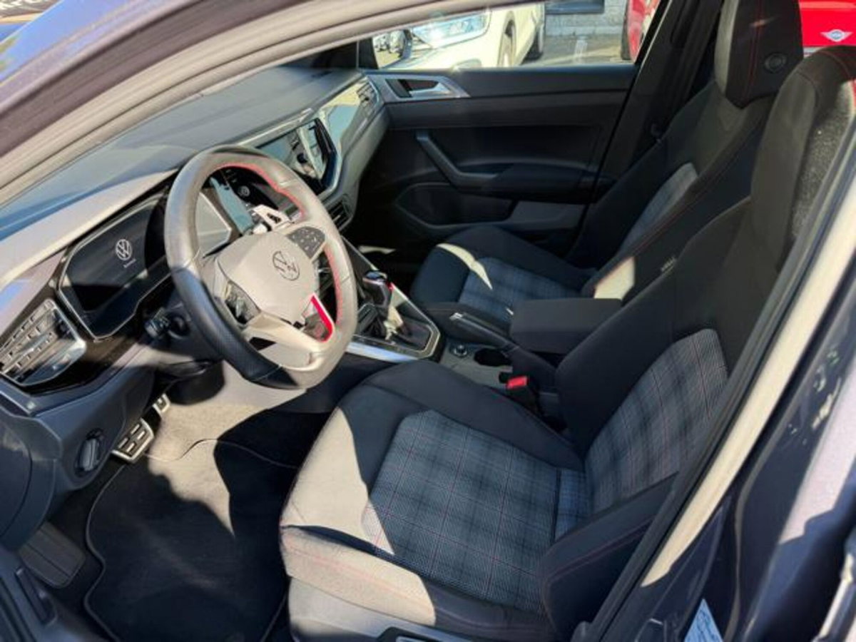 Volkswagen Polo 2.0 tsi GTI dsg (6)