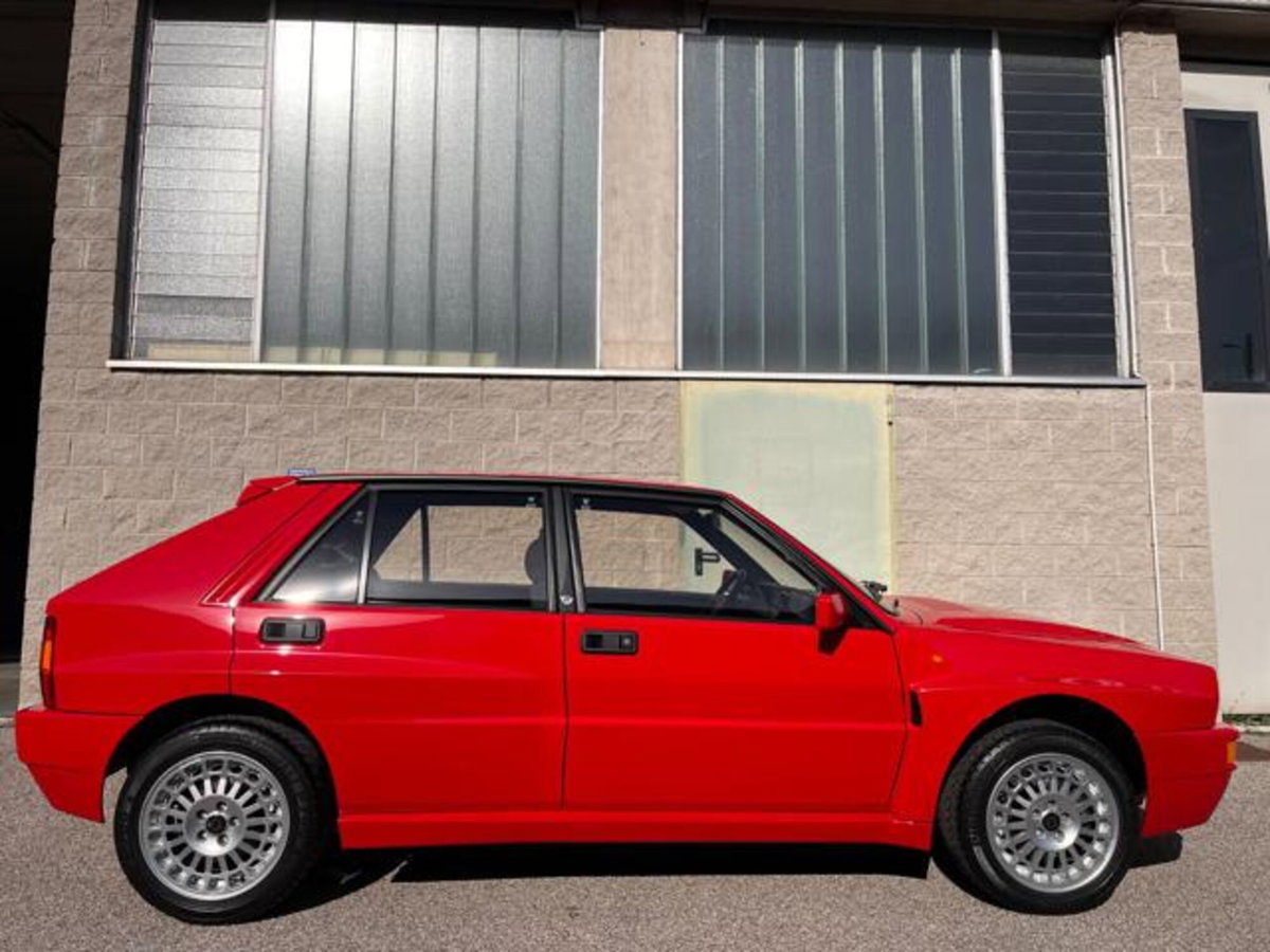 Lancia Delta turbo 16V HF integrale (3)