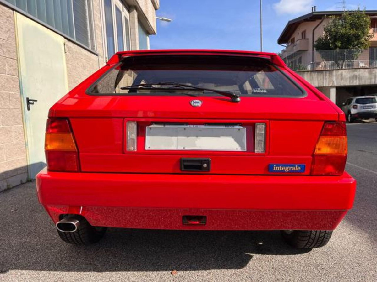 Lancia Delta turbo 16V HF integrale (5)
