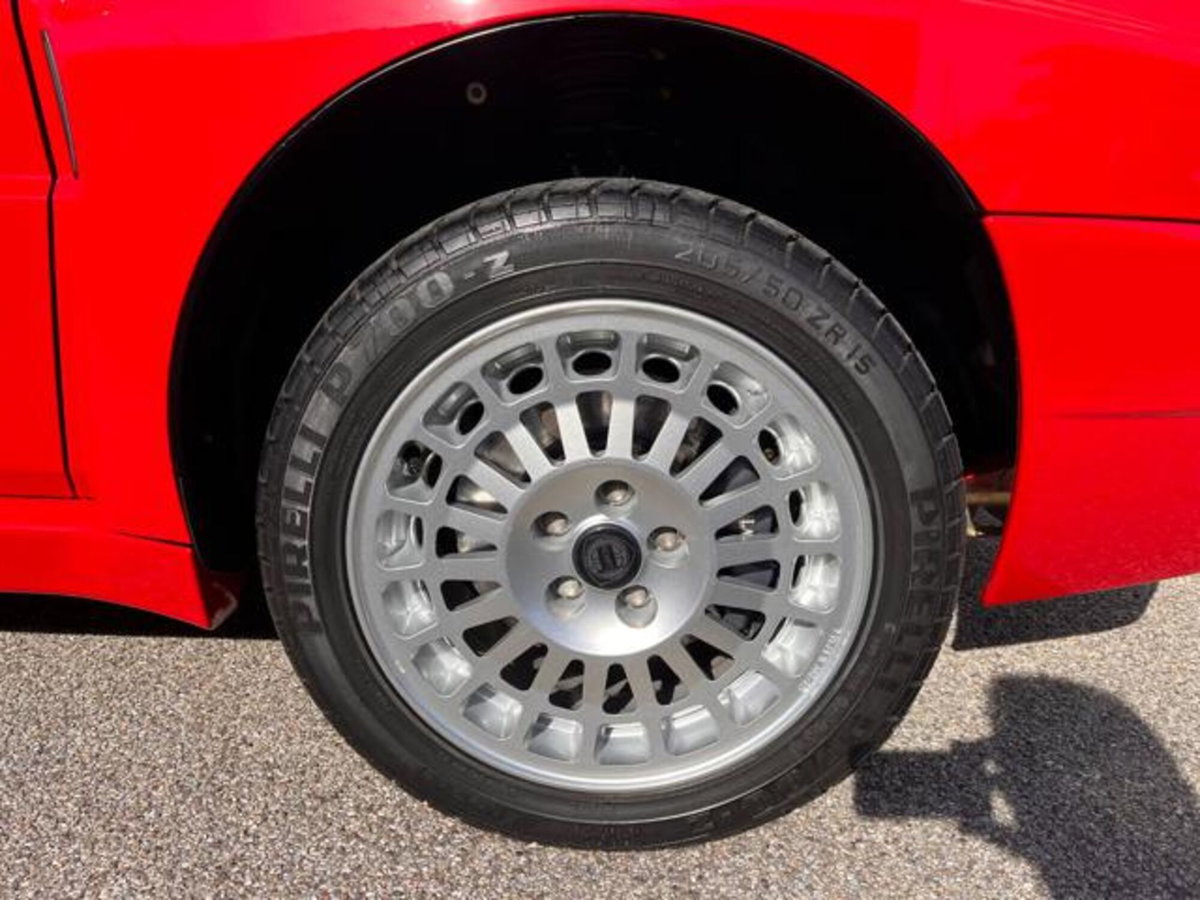Lancia Delta turbo 16V HF integrale (6)