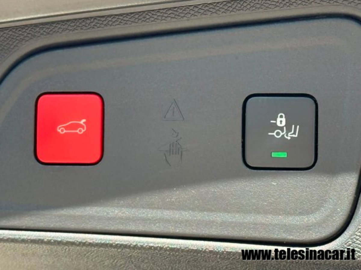Peugeot 3008 BlueHDi 130 S&S EAT8 Allure Pack (11)