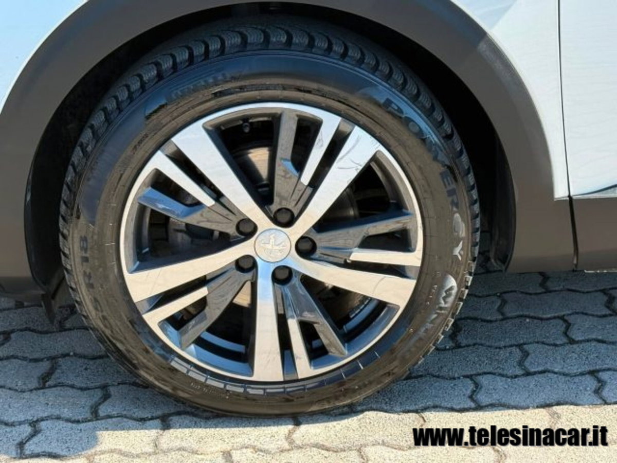 Peugeot 3008 BlueHDi 130 S&S EAT8 Allure Pack (9)
