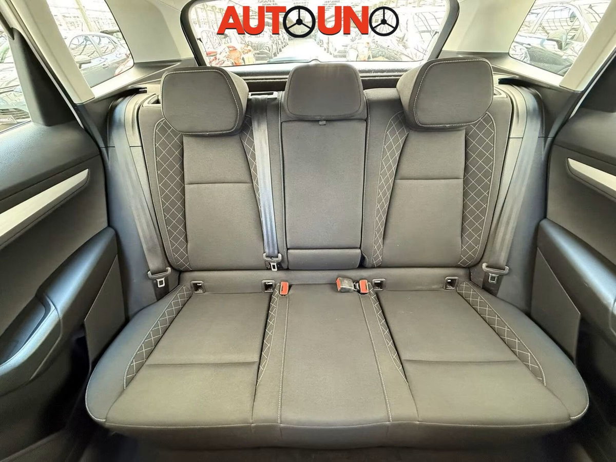 Skoda Karoq 1.0 TSI Ambition (13)