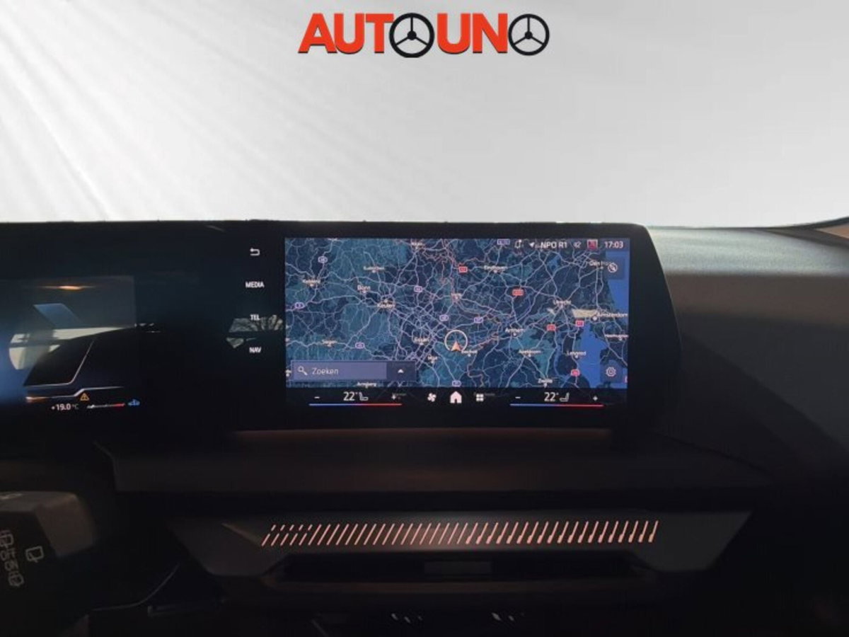 BMW Serie 1 120 48V auto (15)