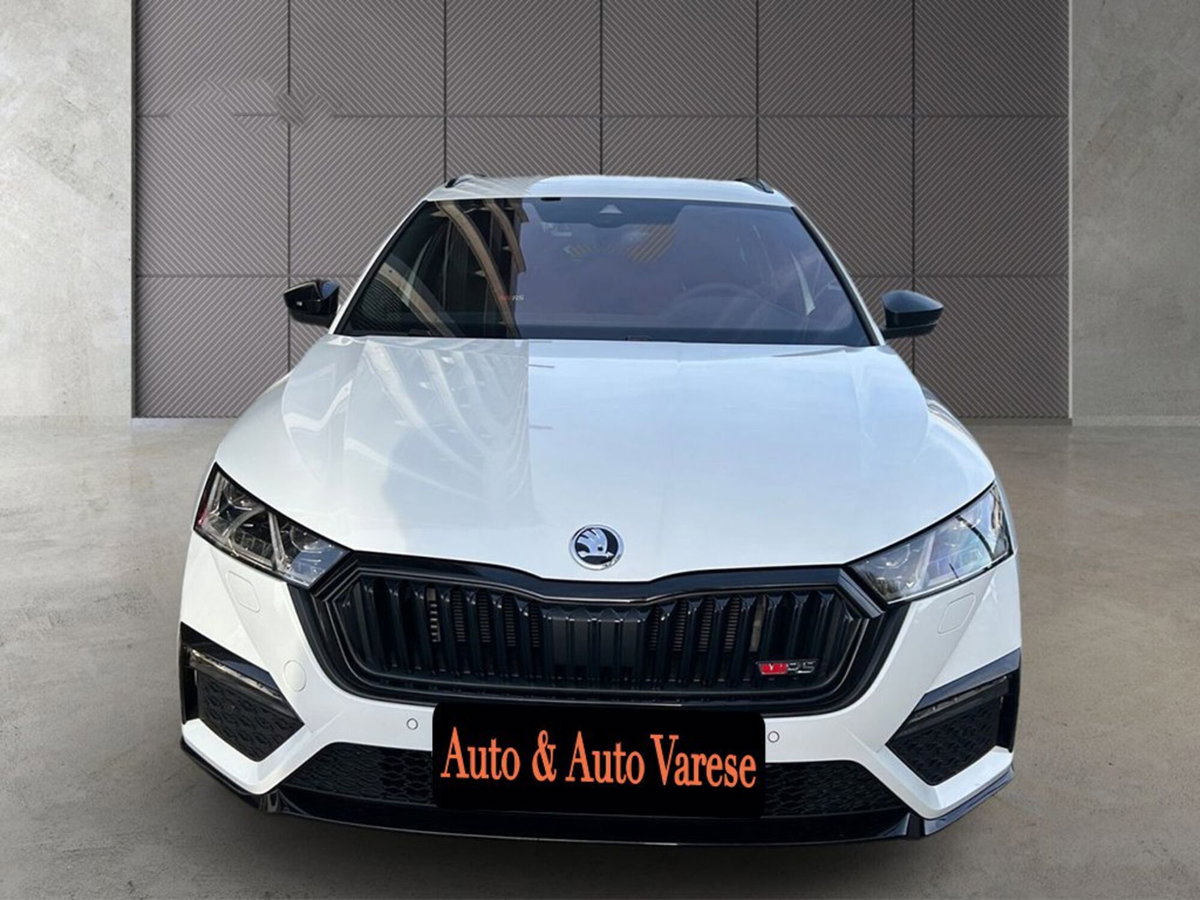 Skoda Octavia Station Wagon 2.0 TSI DSG Wagon RS (3)