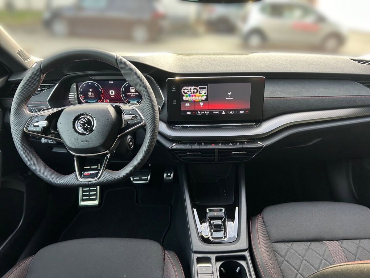 Skoda Octavia Station Wagon 2.0 TSI DSG Wagon RS (6)