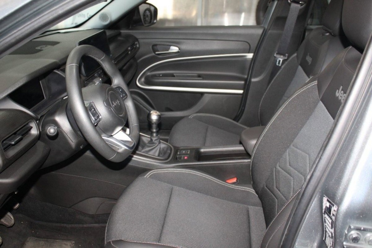 Jeep Avenger 1.2 turbo Altitude fwd 100cv (9)