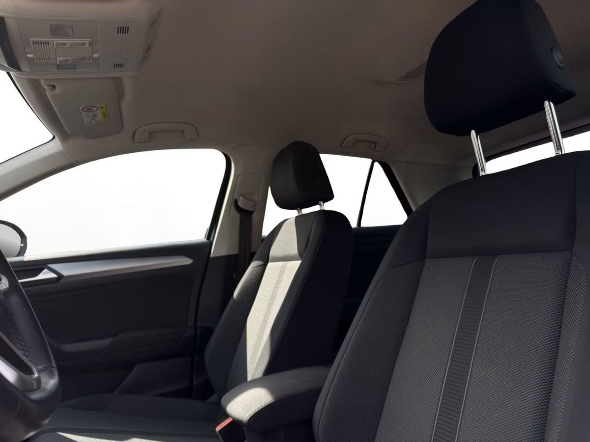 Volkswagen T-Roc 1.0 TSI Life (7)