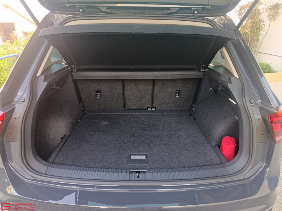 Volkswagen Tiguan Allspace 2.0 TDI SCR DSG 4MOTION Life (5)